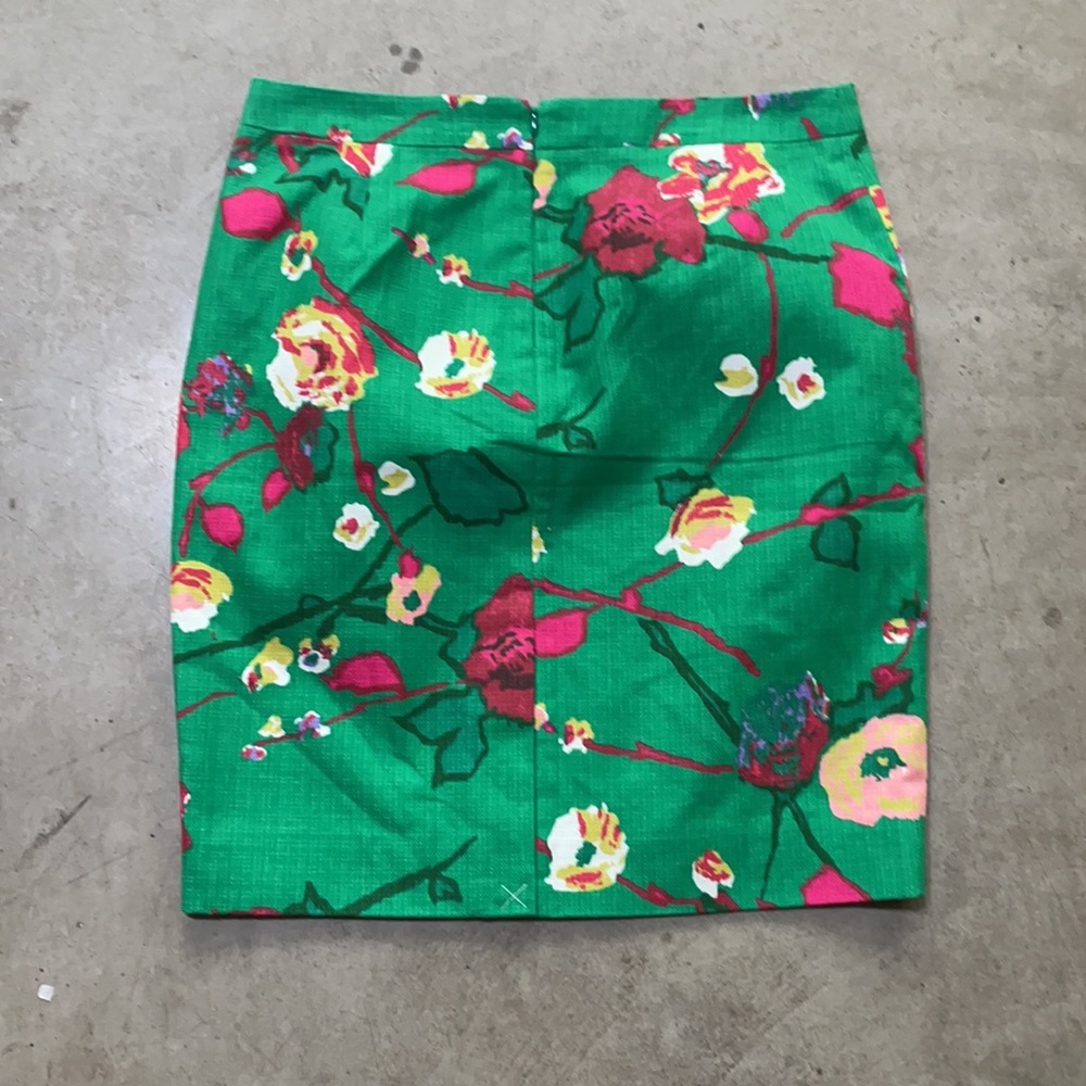J Crew woman’s skirt - Picture 3 of 3